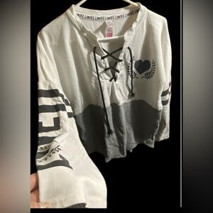 No Boundaries✨ Women’s Top